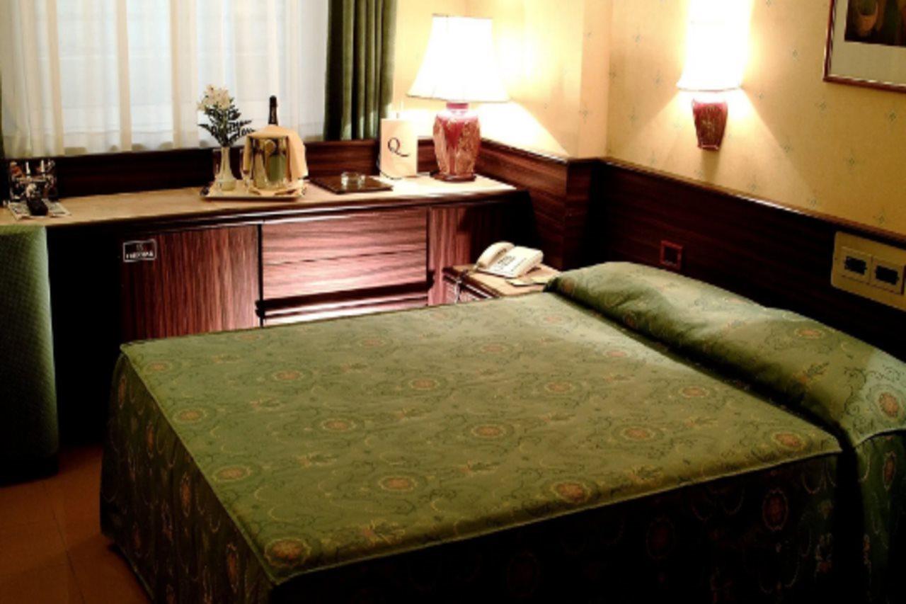Hotel Leonardo Da Vinci Sassari Extérieur photo