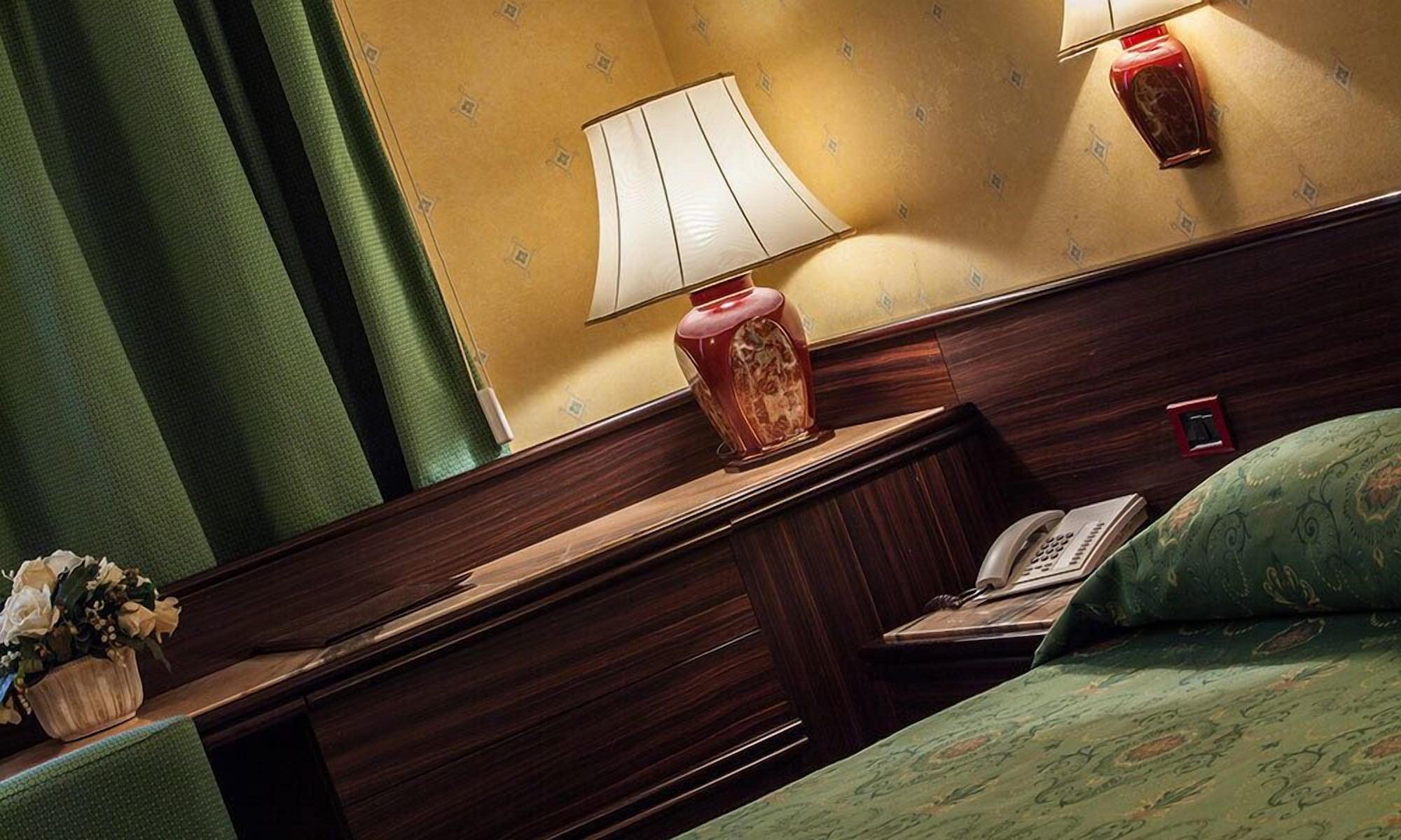 Hotel Leonardo Da Vinci Sassari Extérieur photo