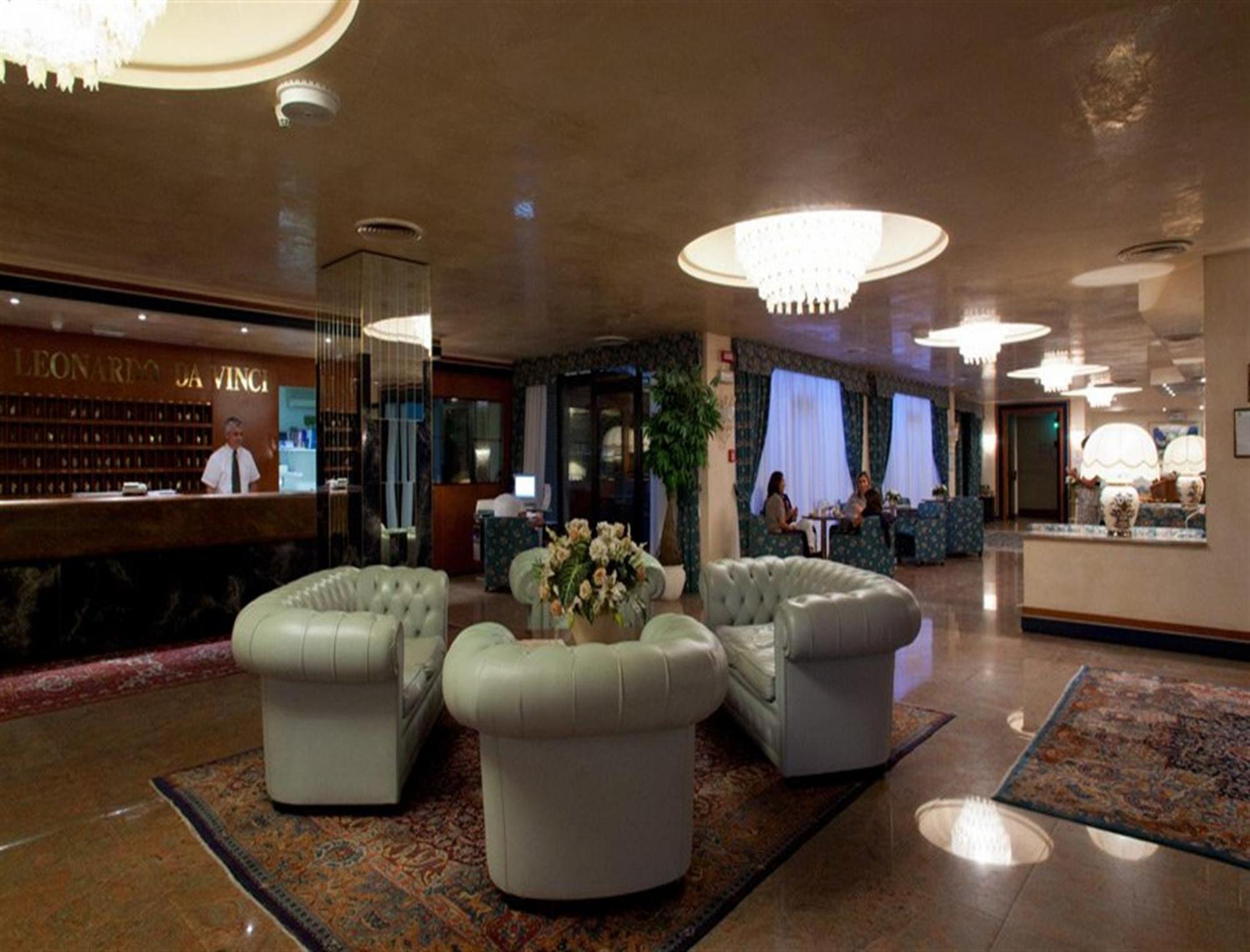 Hotel Leonardo Da Vinci Sassari Extérieur photo