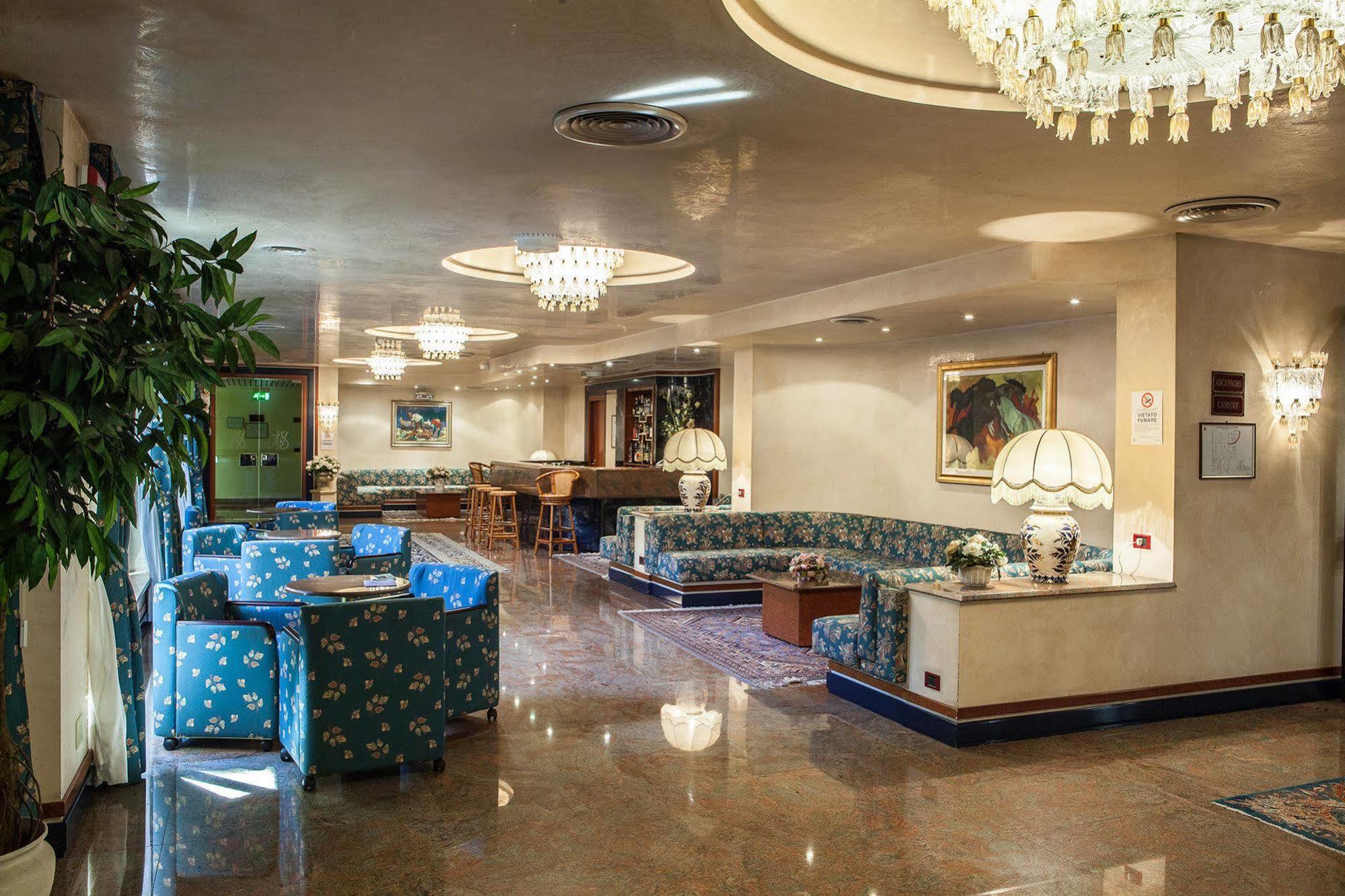 Hotel Leonardo Da Vinci Sassari Extérieur photo