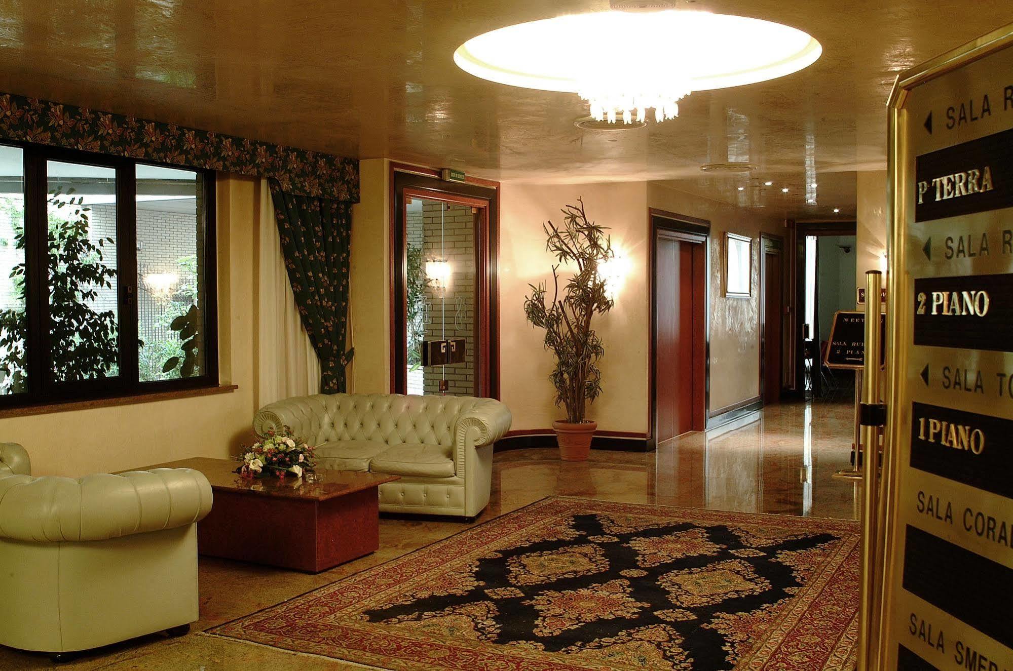 Hotel Leonardo Da Vinci Sassari Extérieur photo
