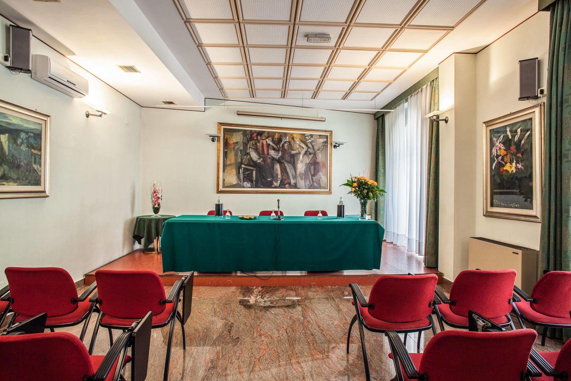 Hotel Leonardo Da Vinci Sassari Extérieur photo